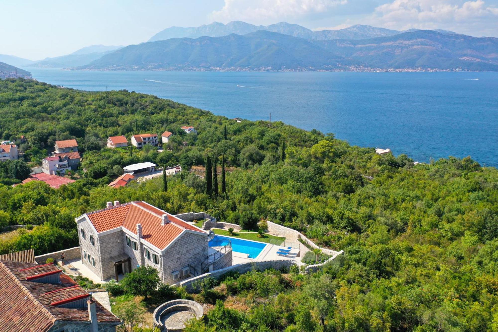 Villa Vista Azzurra Tivat Exteriér fotografie
