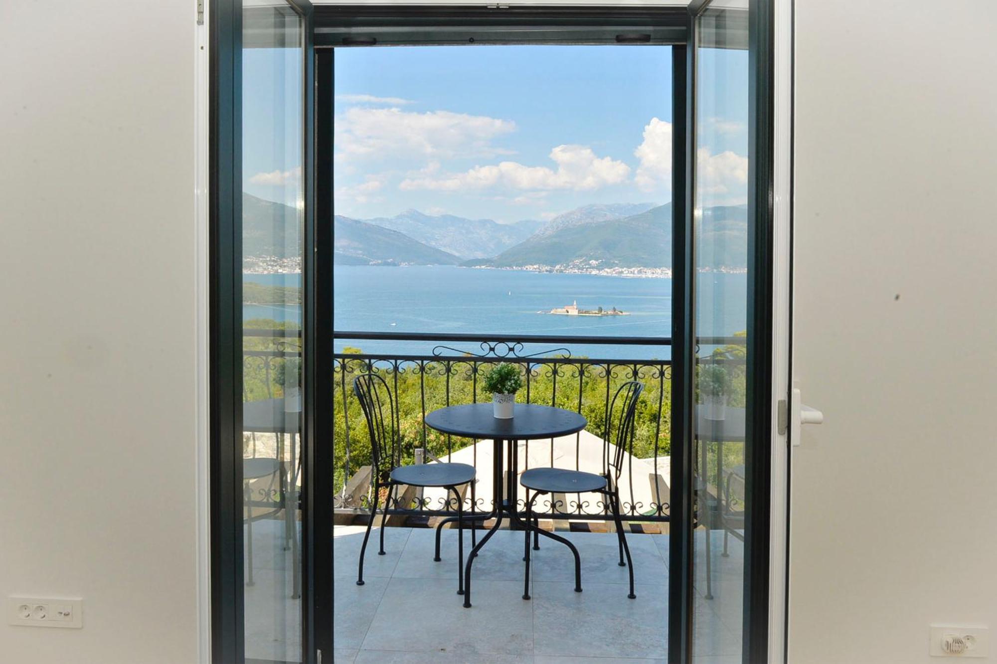 Villa Vista Azzurra Tivat Exteriér fotografie